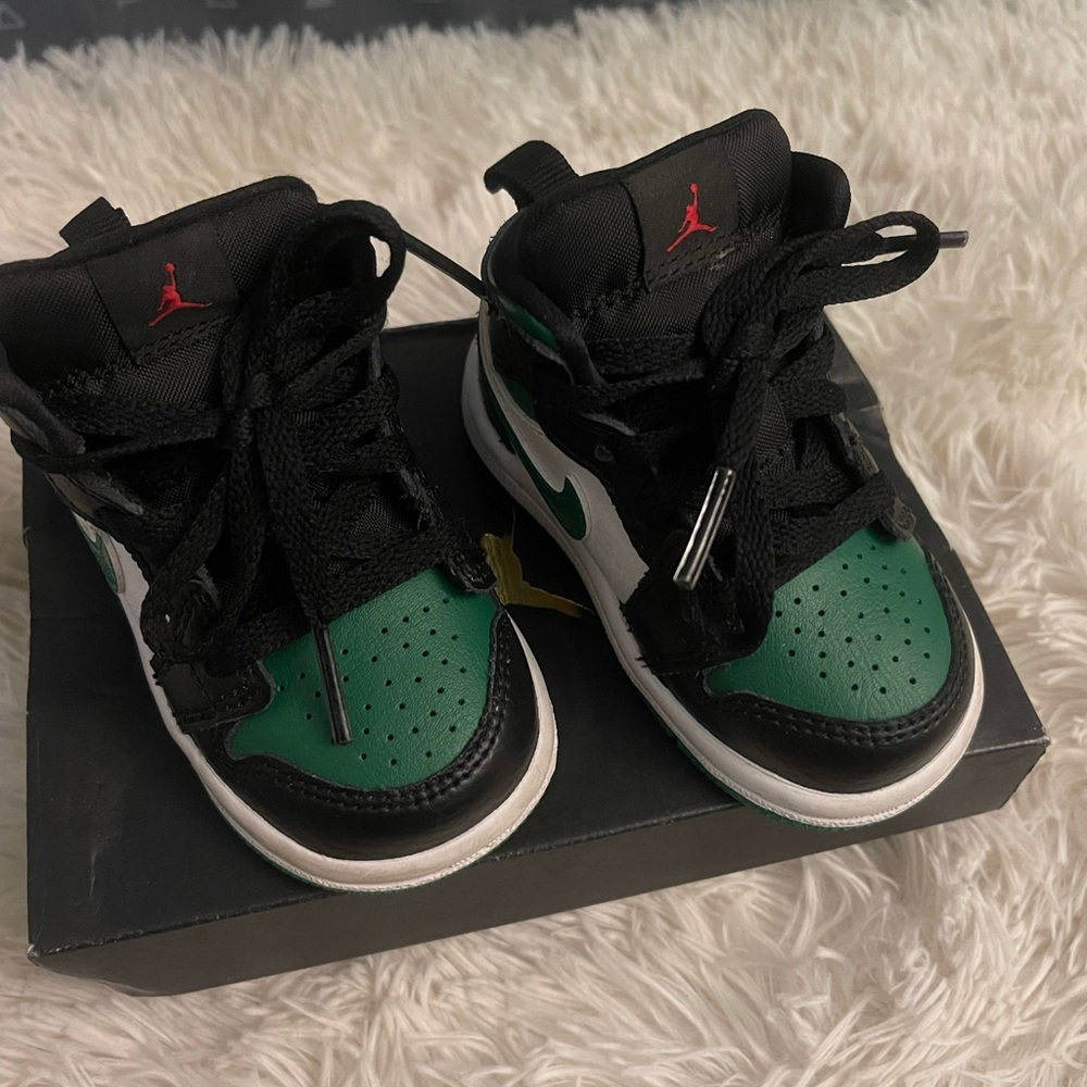 Nike 1